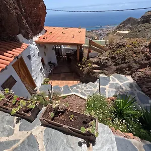 Alessia With Jacuzzi ,garden & Swimming Pool Ferienhaus Santa Cruz de Tenerife