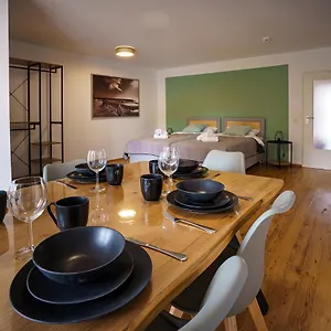 Apartment Immostay #2 -moderne Mit Zwei Balkonen, Wlan & Parkmoeglichkeit, Stuhr