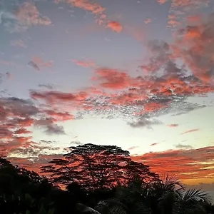 My Paradise Apartment Baie Lazare (Mahe)