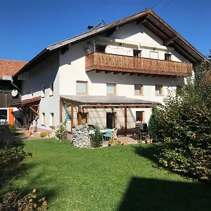 Toms Ferienhaus Eisenberg (Bavaria)